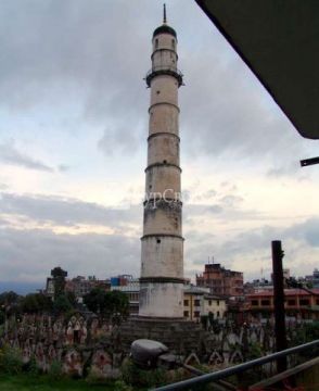 Башня Дхарахара. Автор: Artha, wikimedia.org
