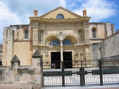 Кафедральный собор Санто-Доминго. Автор: Lapo Luchini, commons.wikimedia.org