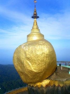 Пагода Kyaiktiyo (Золотая Скала).