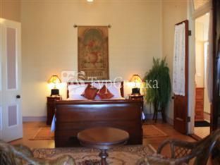 Classique Bed and Breakfast 3*