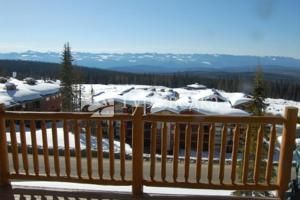 Big White Ski Resort - Vacation Homes 1*