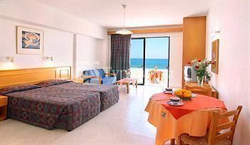 Corallia Beach Hotel Apartments 4*
