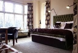 Embankment Hotel 4*