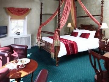 Mere Court Hotel And Conference Centre 4*