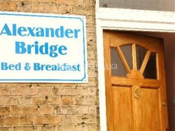 The Alexander Bridge Bed & Breakfast 2*
