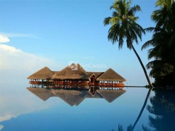 Medhufushi Island Resort 5*