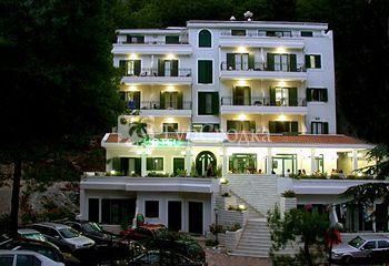 Danica Hotel Petrovac 4*