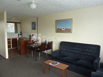 Anchor Motel & Timaru Backpackers 3*