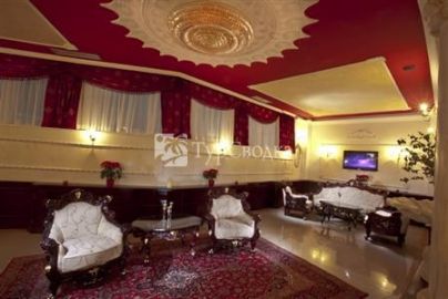 Queen's Astoria Design Hotel 4*