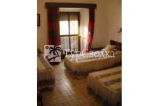 Hostal Zahira 1*