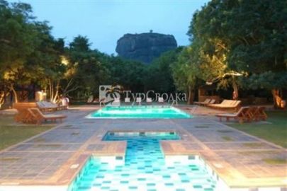 The Hotel Sigiriya 3*
