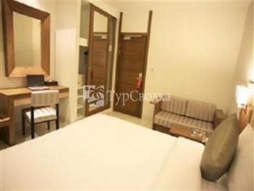 April Suites Hotel Pattaya 3*