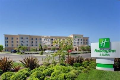 Holiday Inn Hotel & Suites Bakersfield North 3*