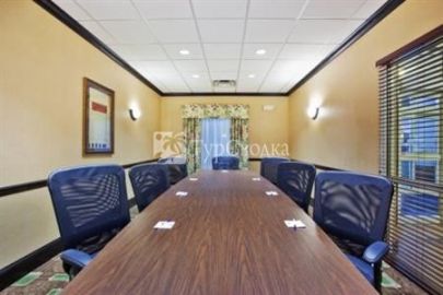 Holiday Inn Express Hotel & Suites Atlanta Conyers 2*