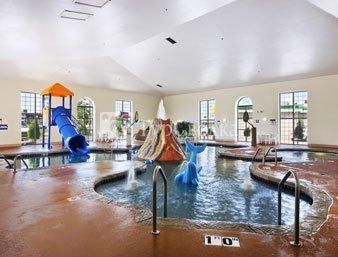 Microtel Inn & Suites Green Bay 2*
