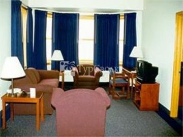 Aurora Inn and Executive Suites 2*