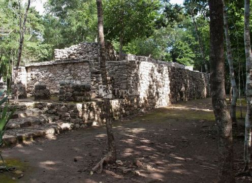 Индейский город Коба. Автор: Luis Miguel Bugallo S&#225;nchez, commons.wikimedia.org