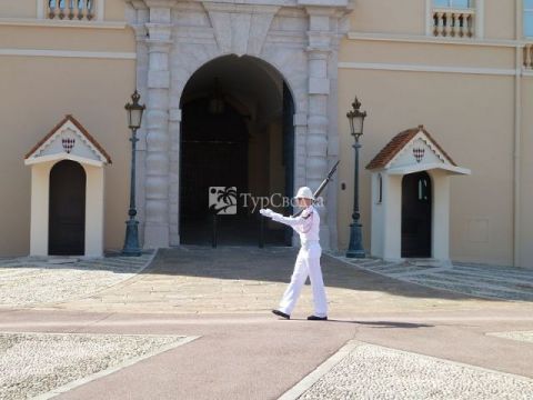 Княжеский дворец. Автор: Abxbay, commons.wikimedia.org