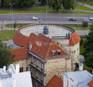 Башня «Толстая Маргарита». Автор: Poco a poco, commons.wikimedia.org