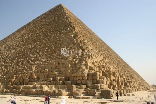 Пирамиды. Автор: Alex lbh, wikimedia.org
