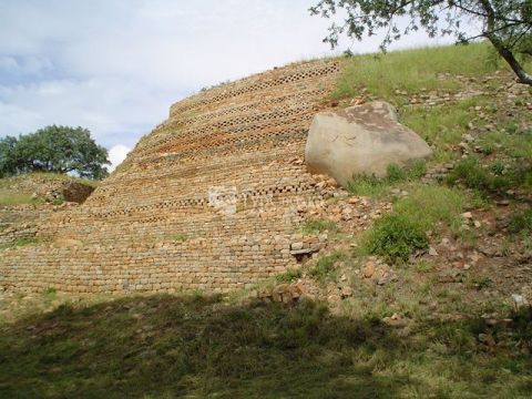 Руины Кхами