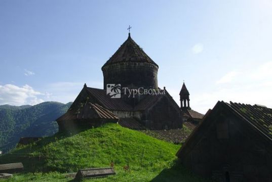 Монастырь Ахпат. Автор: ogannes, wikimedia.org