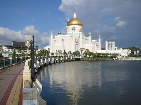 Мечеть Султана Омара Али Сайфуддина. Автор: Daniel Weiss, wikimedia.org