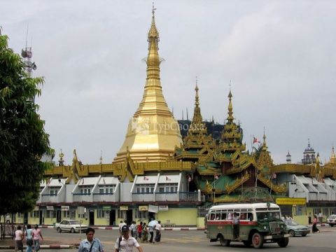 Пагода Суле. Автор: Colegota, wikimedia.org