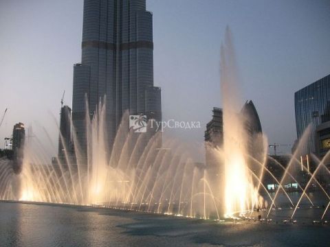 Поющий фонтан Дубай. Автор: Nealt, wikimedia.org