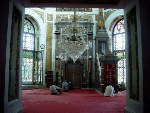 Монастырь Пантократора (Мечеть Зайрек). Автор: Nevit Dilmen, wikimedia.org/