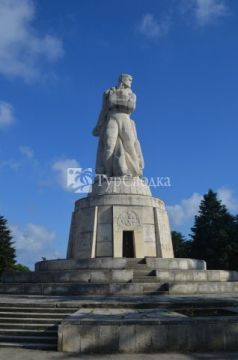 Памятник "Пантеон" в Варне