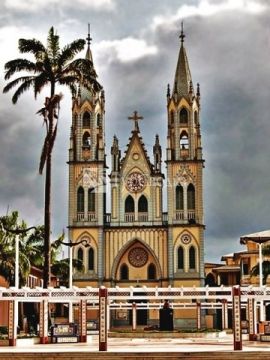 Католический Собор Санта-Исабель.