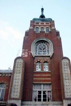 Центральный Храм Cheondogyo в г. Сеуле.
