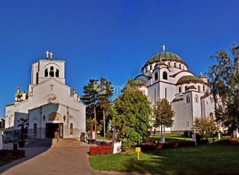 Старая и новая церковь Св. Савы