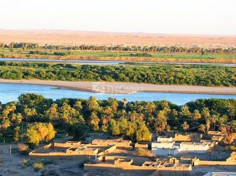Поселок Карафаб и река Нил.