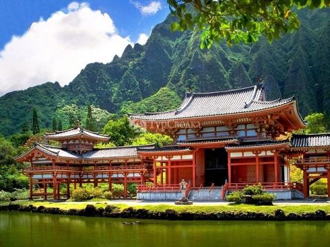 Буддистский храм Byodo-In Temple.