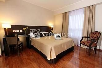 Europlaza Hotel & Suites 3*