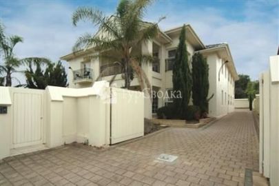 Michelle's Garden Apartments Adelaide 4*