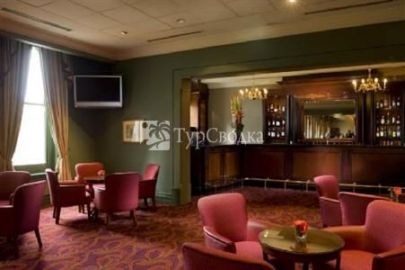 Treasury Hotel & Casino 5*