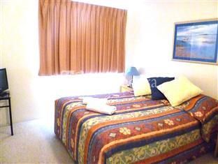 Lindomare Apartments 3*