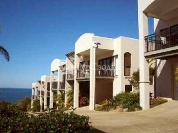 The Point Coolum Beach Villas 4*