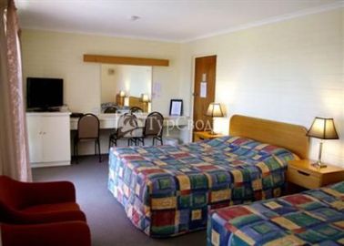 Econo Lodge Hacienda Motel Geelong 3*