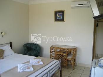 Bilinga Beach Motel 3*