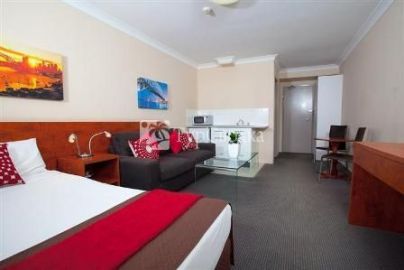 Central Railway Hotel 2*