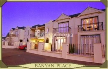 Banyan Place 4*