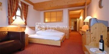 Hotel am Dorfplatz 4*