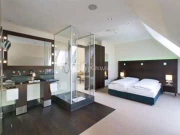 Fleming's 4*