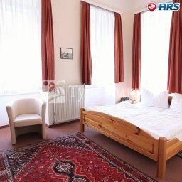 Hotel Pension Walzerstadt 3*