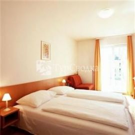 Rosen Hotel Europahaus 3*