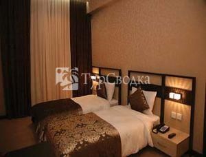 Days Hotel Baku 3*